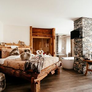 Serendipity Hotel